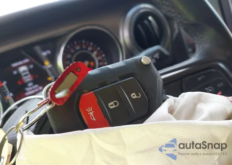 2021 Jeep Wrangler Unlimited Sport S 4X4 z USA, uszkodzony, nr VIN 1C4HJXDG5MW844408